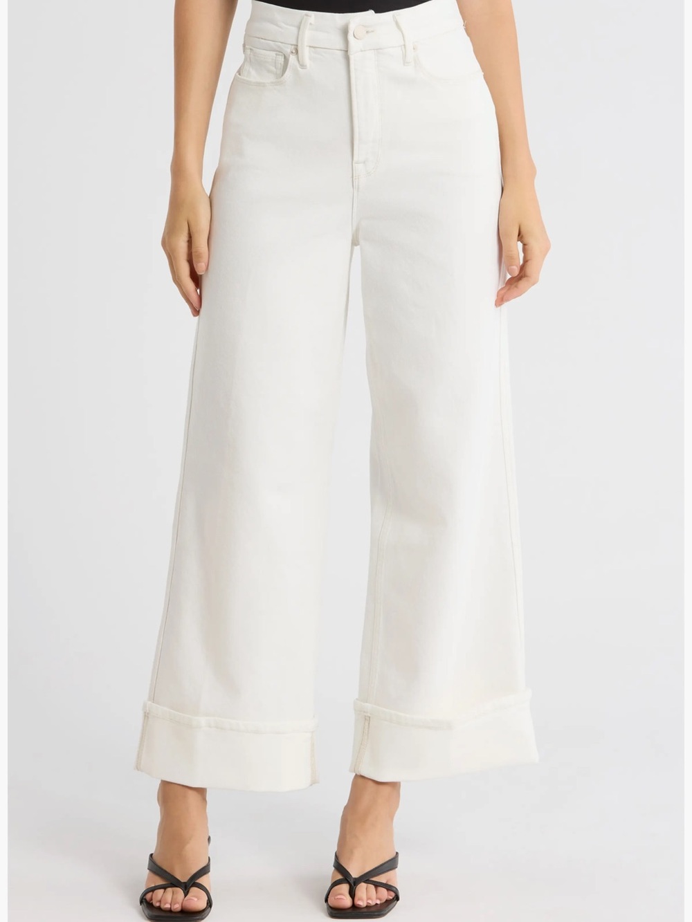 NWT. Good American. Good skate crop jeans in cream
